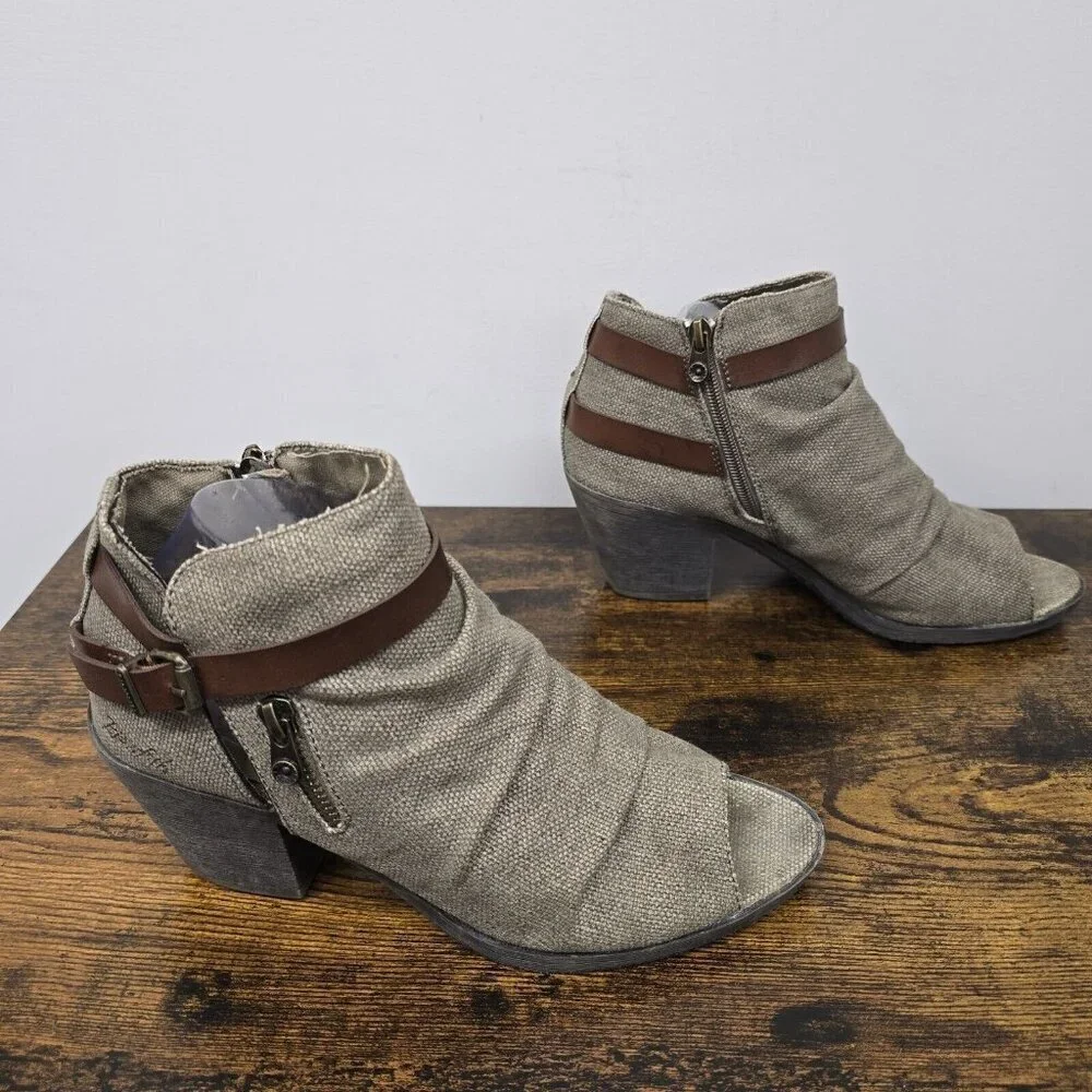 Blowfish Fella Gladiator Stacked Block Heel Open Peep Toe Bootie Sz 9 Taupe